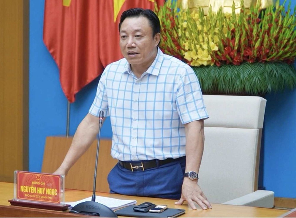 Giáo sư ngành Y học đầu tiên của tỉnh Phú Thọ: Đang là Phó Chủ tịch UBND tỉnh, sở hữu bằng Thạc sĩ kinh tế, cử nhân ngôn ngữ Anh