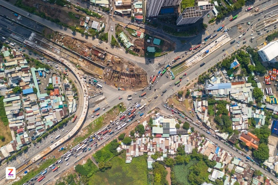 Nút giao hơn 3.400 tỷ lớn và hiện đại nhất TP giàu nhất Việt Nam lỡ hẹn về đích- Ảnh 1.