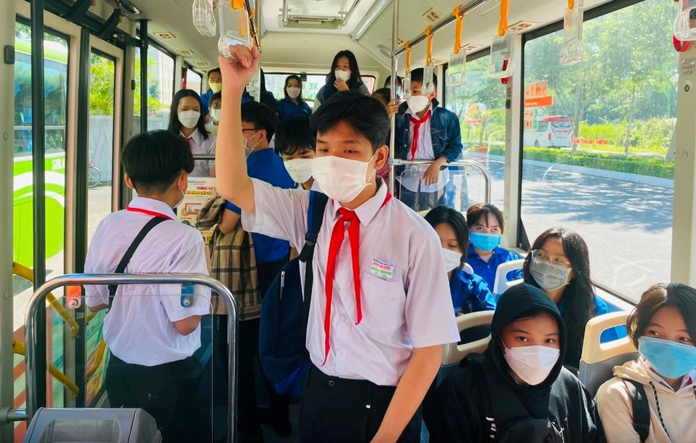 Học sinh, sinh viên có thể được giảm giá vé ở 4 loại hình giao thông công cộng - ảnh 1