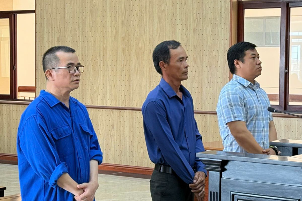 Tuyên án cựu nhân viên ngân hàng sinh năm 1983 Tuyên án cựu nhân viên ngân hàng sinh năm 1983