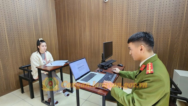 Khởi tố Nguyễn Thị Chín cùng hơn 20 'doanh nhân' lừa tình, tiền gần 3.000 phụ nữ trung niên - ảnh 1