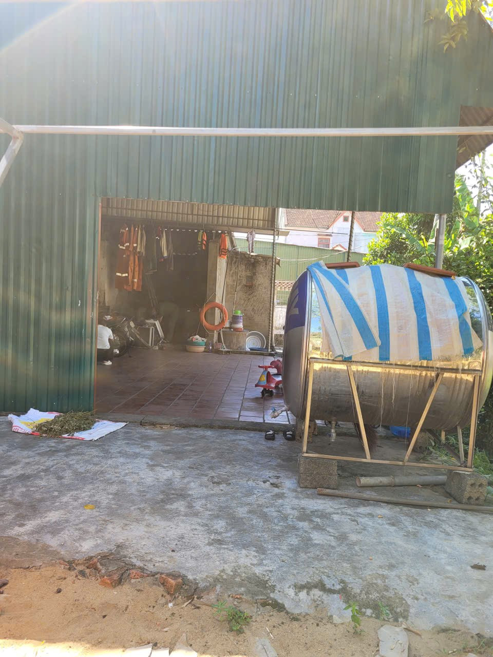 Người đàn ông 40 tuổi chém vỡ đầu bạn vì bị trêu ‘chưa có vợ’ - ảnh 2