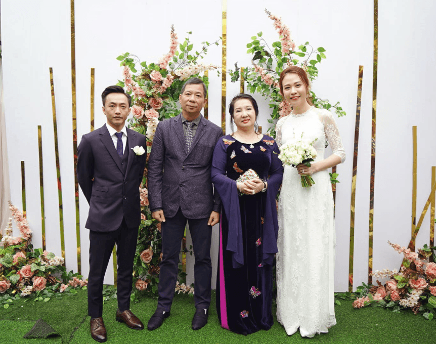Nữ ca sĩ kết hôn với Cường Đô La, sống kín đáo trong gia tộc giàu có: Cuộc sống giờ ra sao sau biến động của Quốc Cường Gia Lai? - ảnh 2