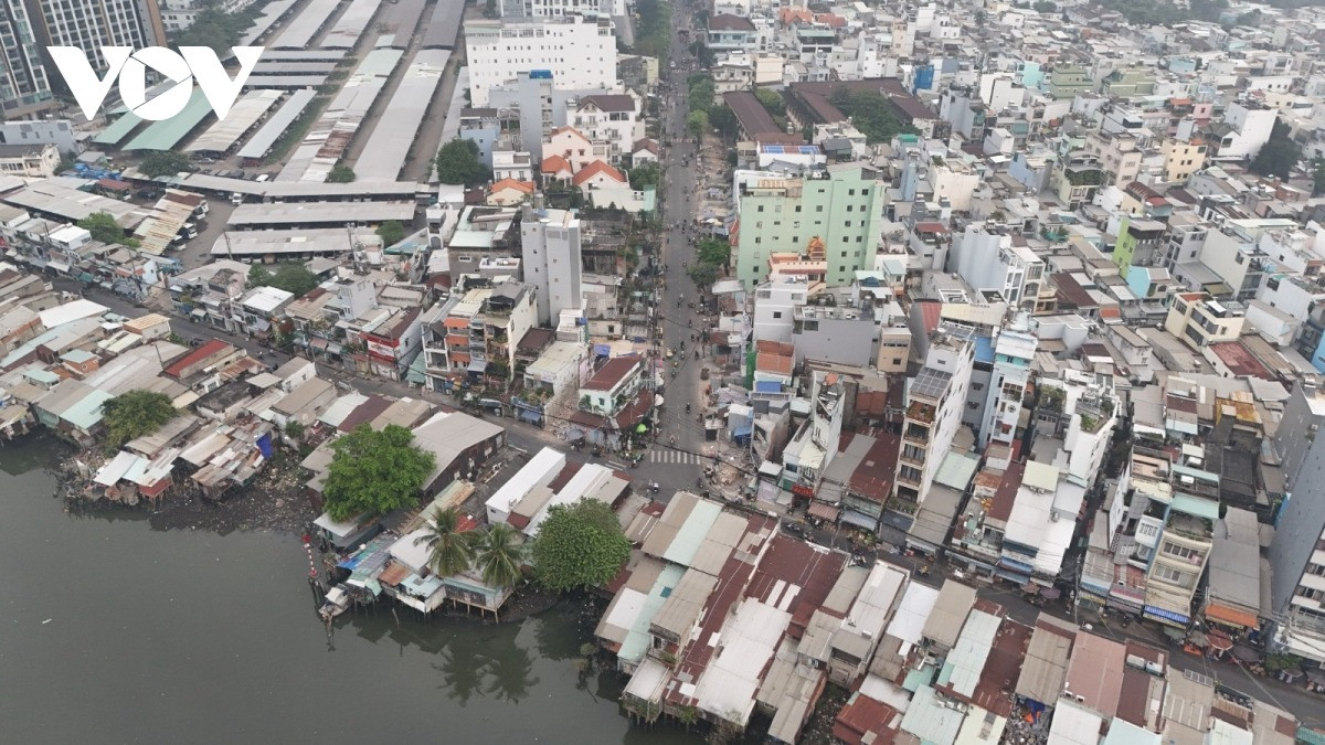 Gấp rút dọn mặt bằng sạch để khởi công dự án cầu đường gần 4.000 tỷ tại TP giàu nhất Việt Nam vào ngày mai- Ảnh 2.