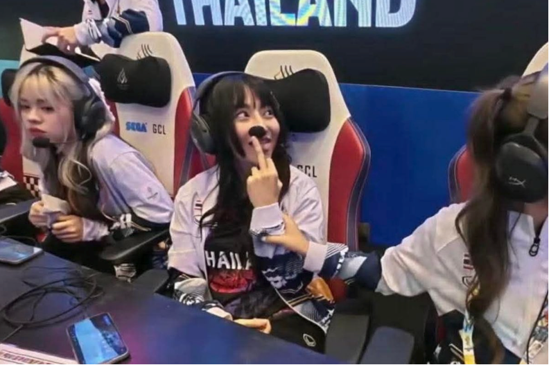 Hot girl Liên Quân Thái Lan chơi xấu bị đuổi khỏi SEA Games 33 lên tiếng: ‘Nếu gian lận, tôi đã thắng Việt Nam’ - ảnh 2