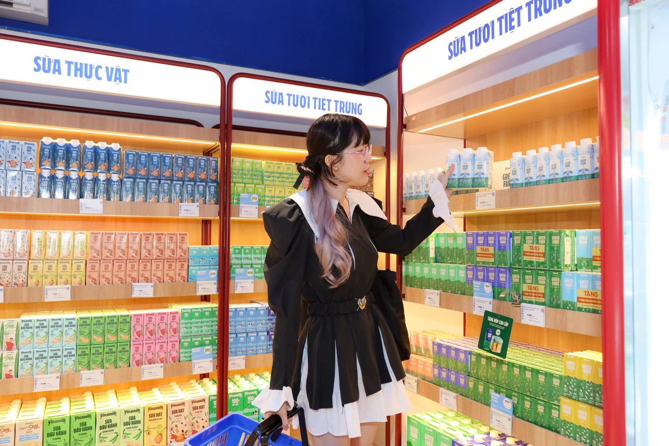 Tỷ lệ sở hữu thực tế của F&N tại Vinamilk sẽ tăng lên 24,99% nếu thương vụ hoàn tất. 6.jpg