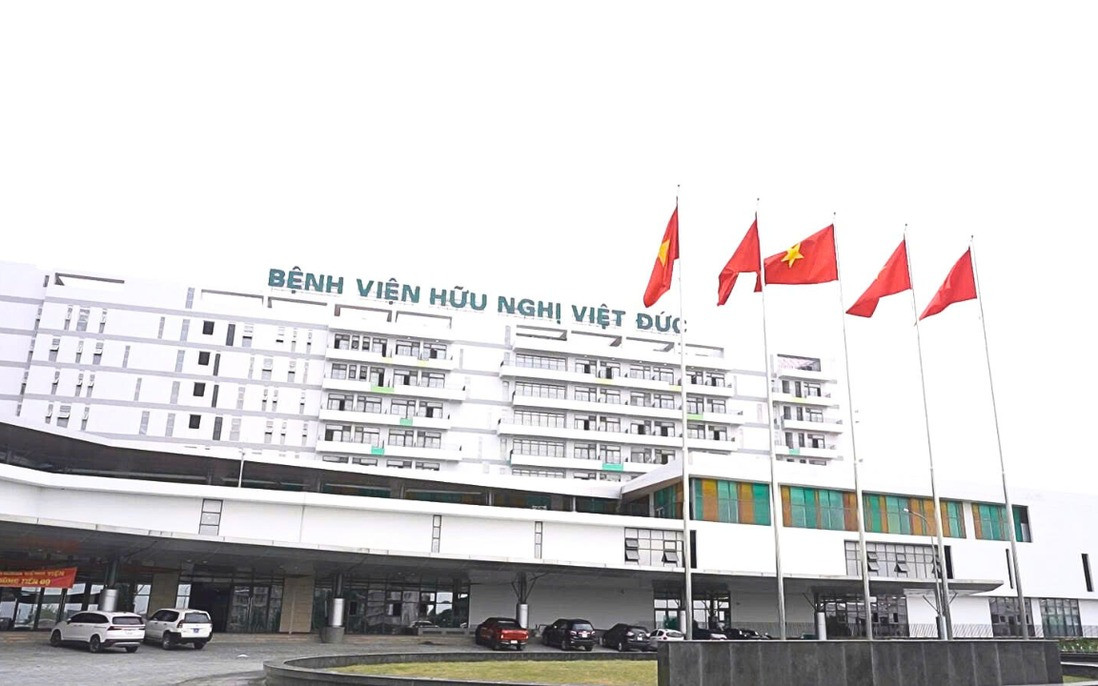Ngày mai, chính thức khánh thành 2 bệnh viện hạng đặc biệt của Việt Nam: Chỉ cách Thủ đô 60km- Ảnh 1.
