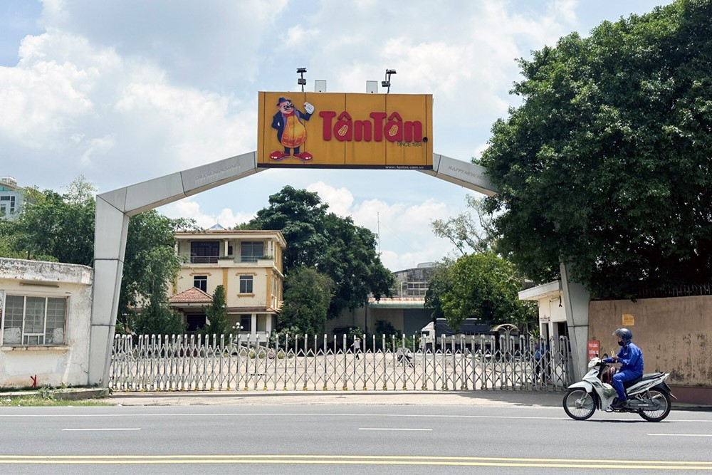 Vụ Công ty đậu phộng Tân Tân: Nghi trốn thuế gần 3,5 tỷ đồng, hoãn xét xử đến tháng 1/2026 - ảnh 2