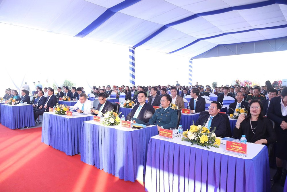 Sân bay lớn nhất Bắc Trung Bộ chính thức hoạt động trở lại - ảnh 5