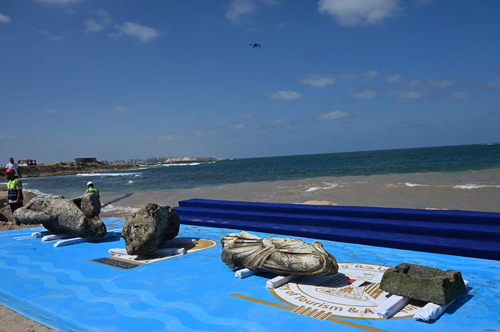 Phát hiện thành phố hơn 2.000 năm tuổi dưới đáy biển, trục vớt nhiều kho báu, cổ vật - ảnh 3