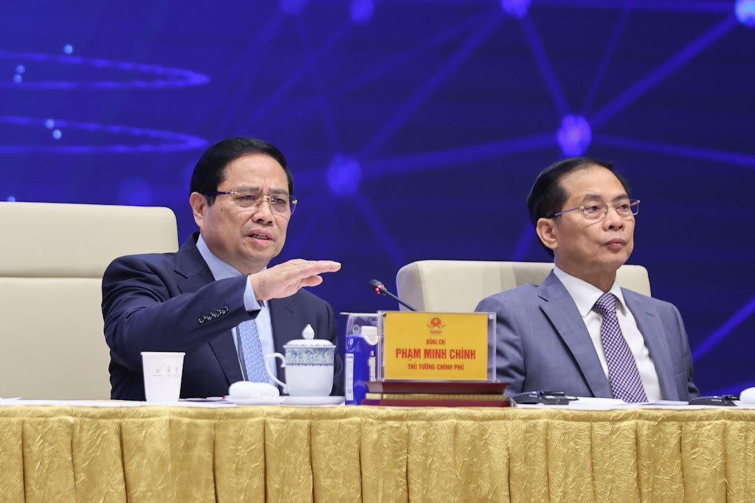 TỔNG THUẬT: Thủ tướng Phạm Minh Chính chủ trì Diễn đàn quốc gia phát triển Kinh tế số và xã hội số lần thứ 3- Ảnh 21. TỔNG THUẬT: Thủ tướng Phạm Minh Chính chủ trì Diễn đàn quốc gia phát triển Kinh tế số và xã hội số lần thứ 3- Ảnh 21.