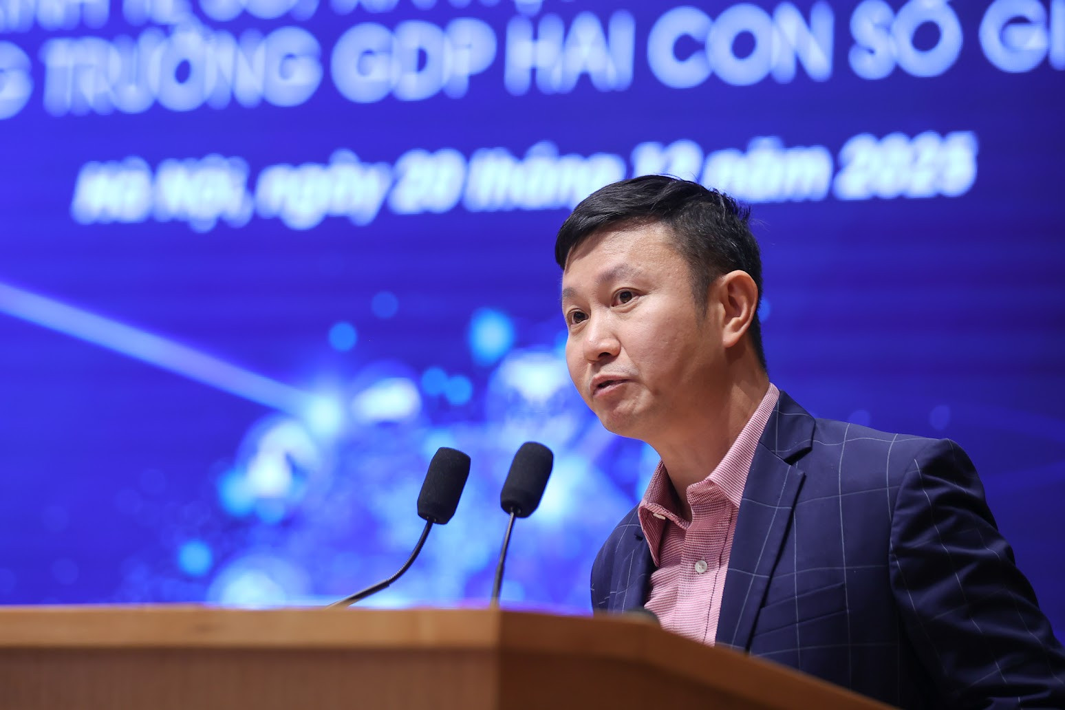 TỔNG THUẬT: Thủ tướng Phạm Minh Chính chủ trì Diễn đàn quốc gia phát triển Kinh tế số và xã hội số lần thứ 3- Ảnh 16. TỔNG THUẬT: Thủ tướng Phạm Minh Chính chủ trì Diễn đàn quốc gia phát triển Kinh tế số và xã hội số lần thứ 3- Ảnh 16.