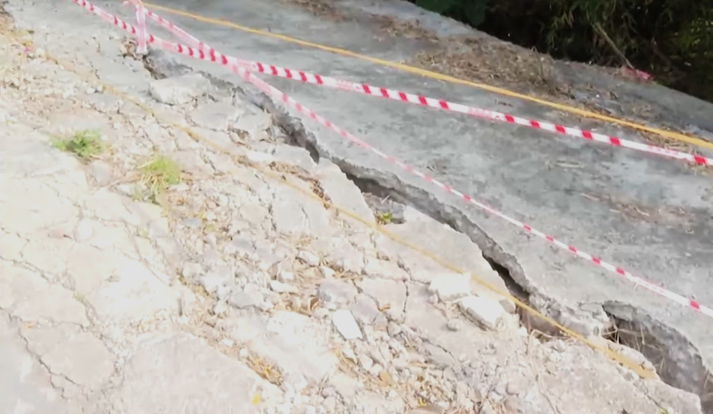 Phó Thủ tướng Hồ Đức Phớc và Trưởng Khu hành chính đặc biệt Hong Kong Lý Gia Siêu. Ảnh: Mofa. 1.jpg