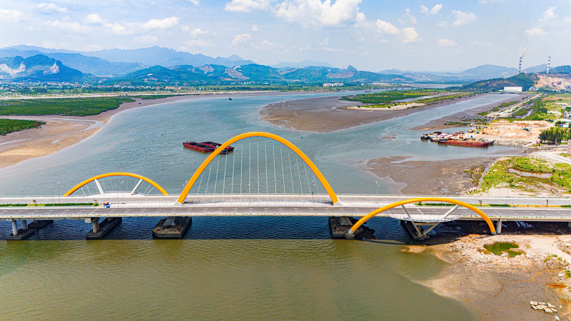 ‘Vịnh Sydney bên bờ Hạ Long’ sắp hình thành cây cầu kết nối thứ 3- Ảnh 1. ‘Vịnh Sydney bên bờ Hạ Long’ sắp hình thành cây cầu kết nối thứ 3- Ảnh 1.