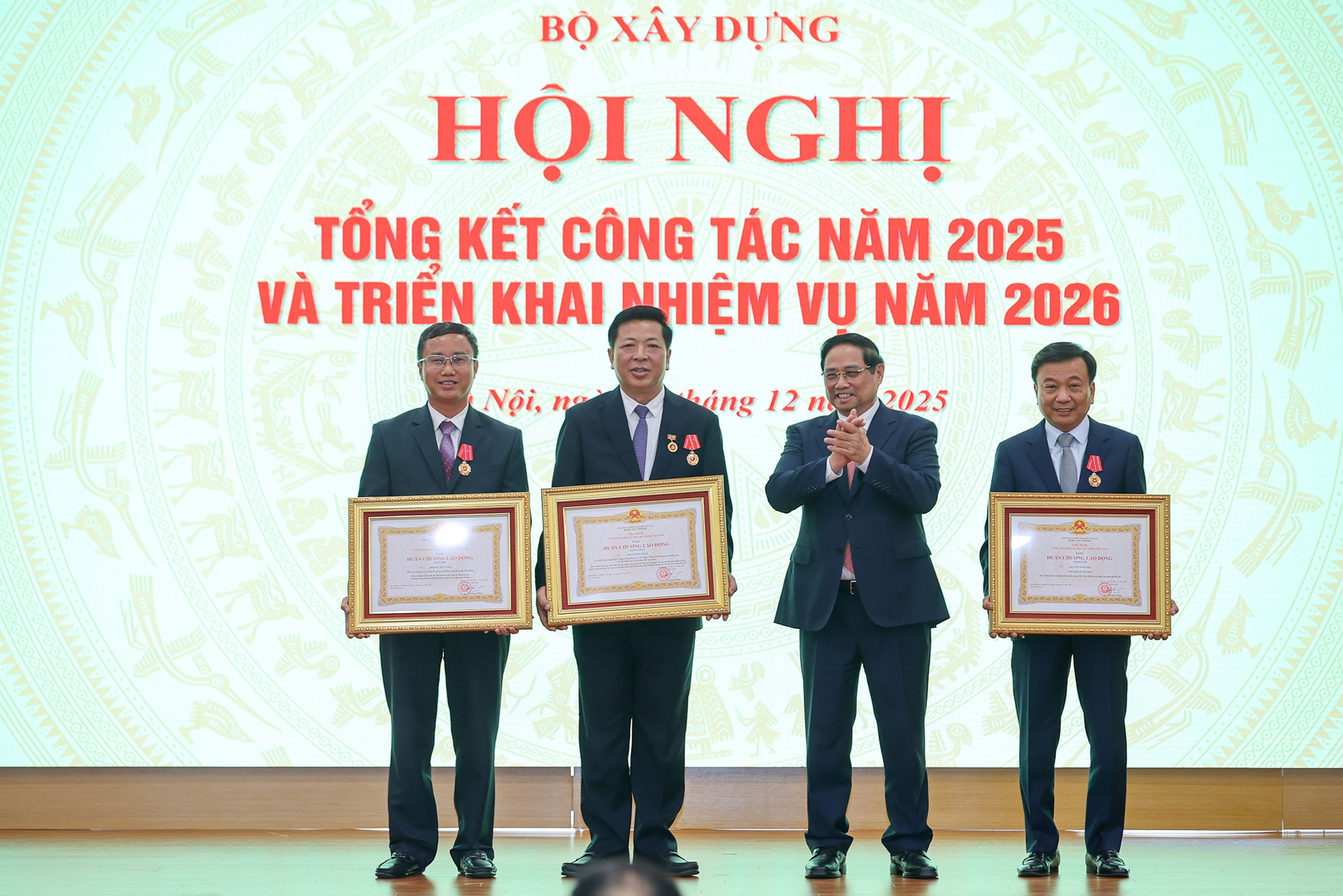 Thủ tướng: Ngành Xây dựng thực hiện 