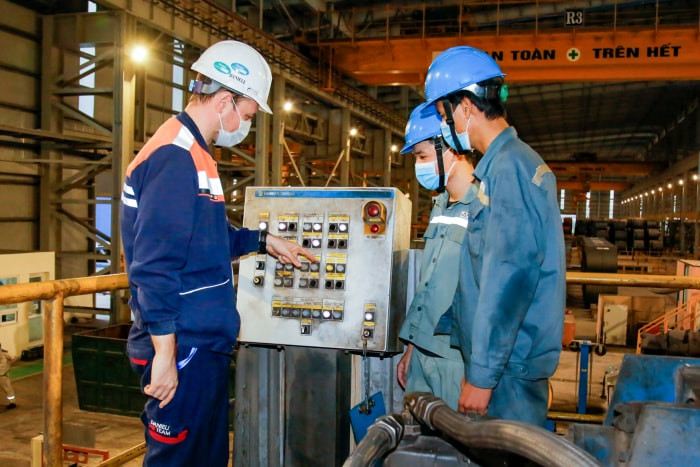 Hòa Phát (HPG) muốn tuyển dụng 2.000 lao động để phục vụ dự án sản xuất ray đường sắt 10.000 tỷ