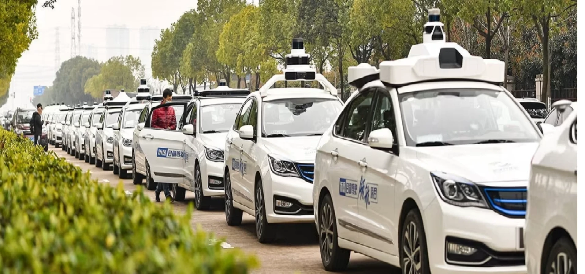 Trung Quốc 'bật đèn xanh' xe tự lái cấp độ 3: Gần 270.000 xe không cần chạm vô-lăng dự kiến bán ra từ năm 2026