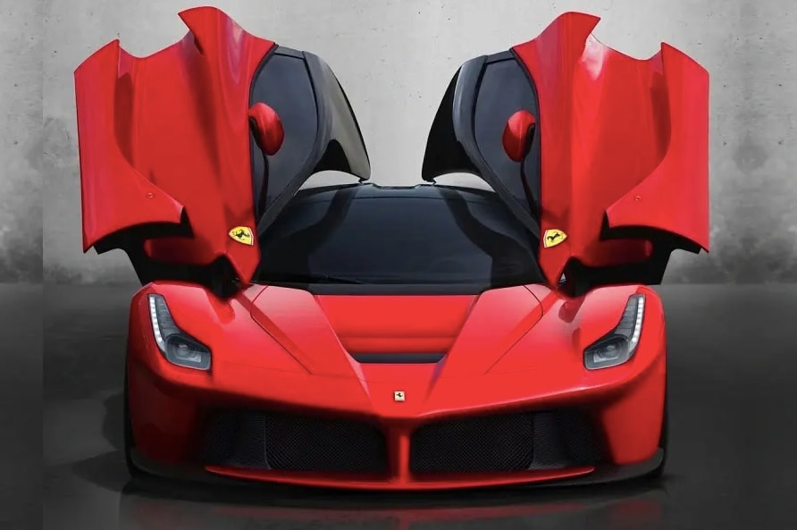 Những mẫu xe đời 2024 vẫn tồn kho, nằm bãi khi thị trường đã bước sang 2025