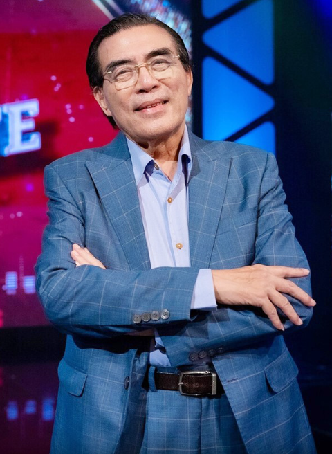 Nam NSND nổi tiếng từng là lính lái xe tăng, nay là 'huyền thoại nhạc đỏ', hạnh phúc bên vợ mỹ nhân và 4 người con - ảnh 5