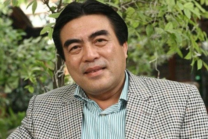 Nam NSND nổi tiếng từng là lính lái xe tăng, nay là 'huyền thoại nhạc đỏ', hạnh phúc bên vợ mỹ nhân và 4 người con