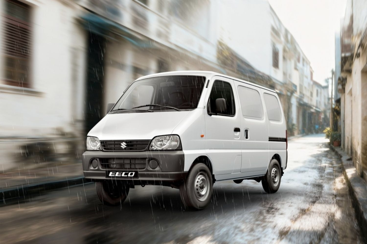 Với mức giá chênh lệch 25 triệu đồng Suzuki Eeco có gì để đấu lại xe điện VinFast EC Van