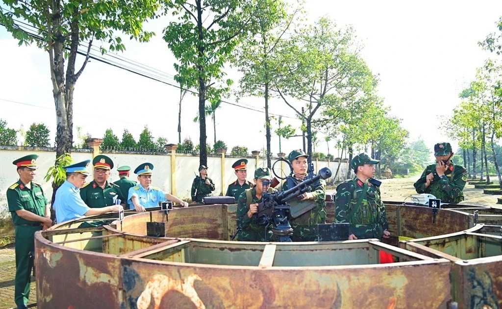 Phó Thủ tướng Thường trực Nguyễn Hòa Bình và Đại tướng Phan Văn Giang nhận thêm nhiệm vụ