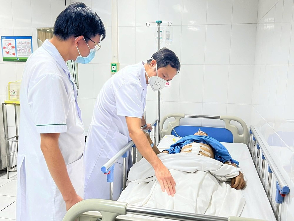 Nữ kế toán 27 tuổi ung thư dạ dày, 'thủ phạm' chính là 3 thực phẩm thường xuất hiện trong tủ lạnh của nhiều gia đình - ảnh 1