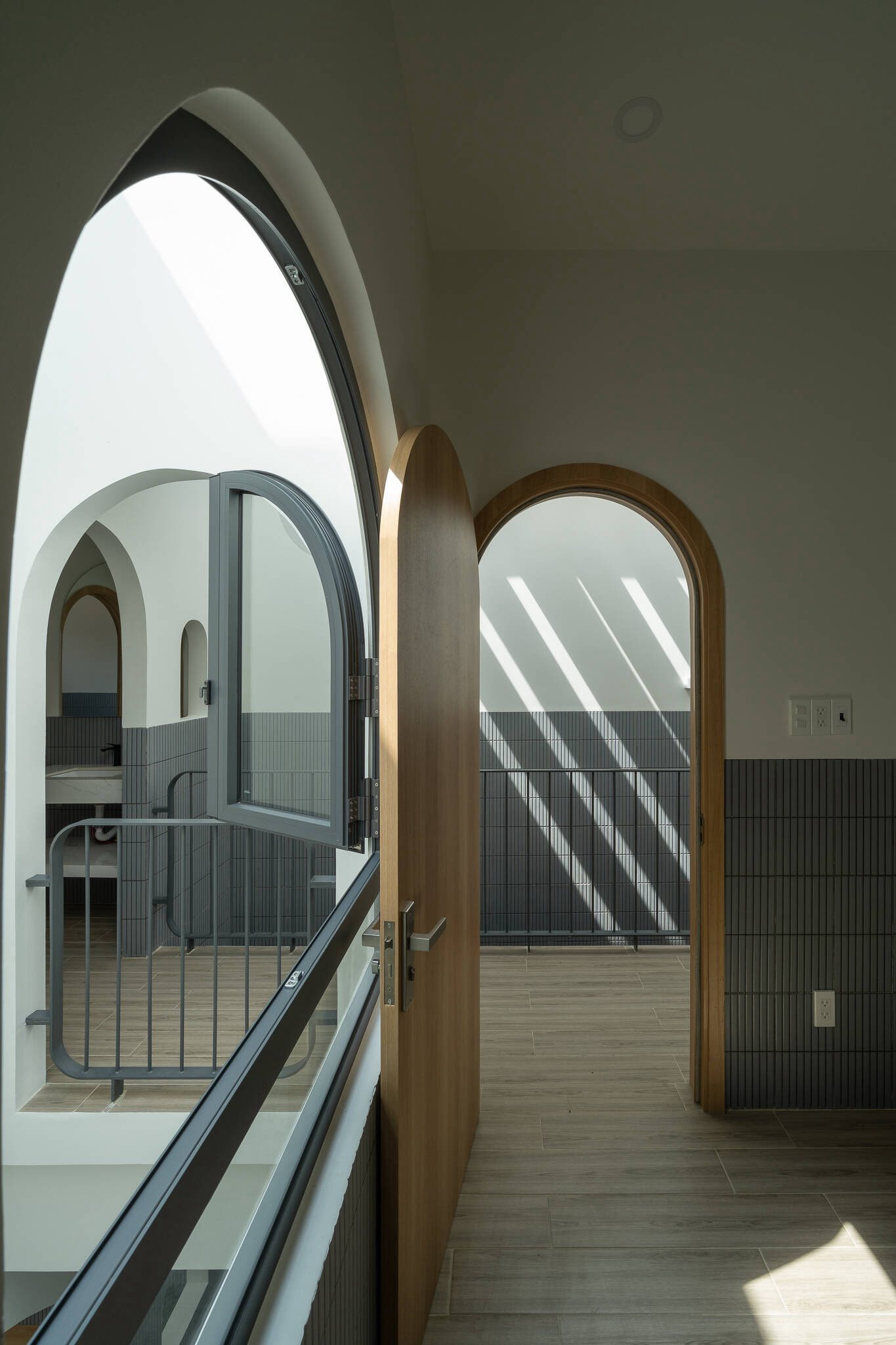 Ngôi nhà tinh giản tối đa, 70m2 đủ trải nghiệm cho gia đình nhỏ- Ảnh 5.