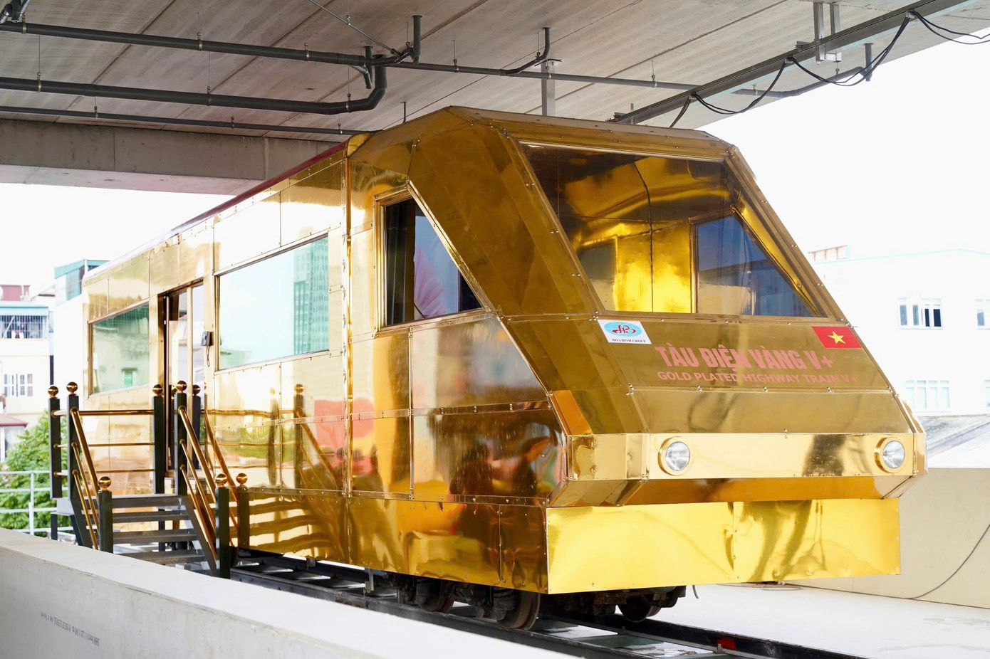 Tập đoàn Hòa Bình khánh thành công trình đường cao tốc và đường sắt đô thị chưa từng xuất hiện trên thế giới