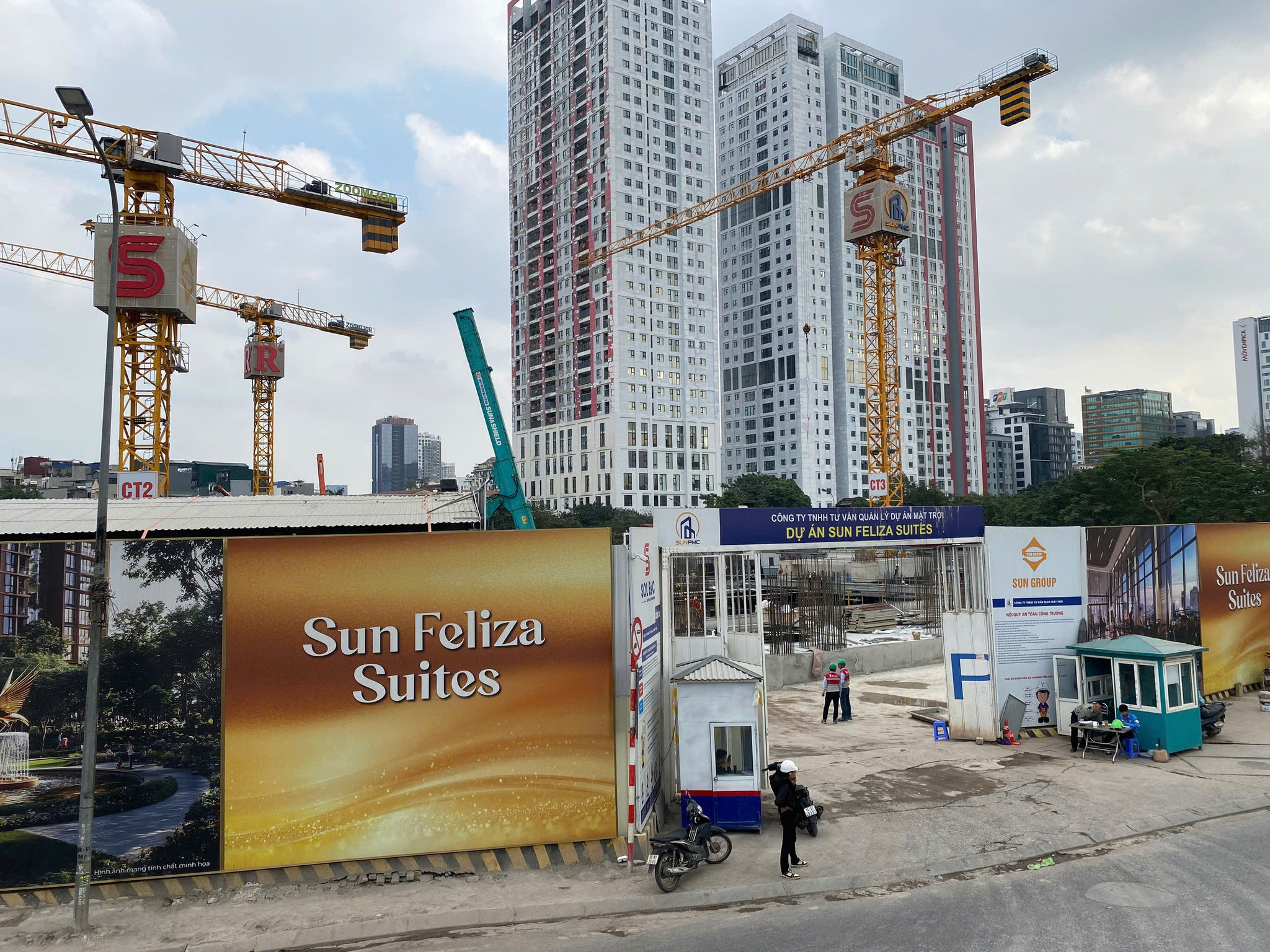 Bên trong công trường thi công dự án Sun Feliza Suites Bên trong công trường thi công dự án Sun Feliza Suites