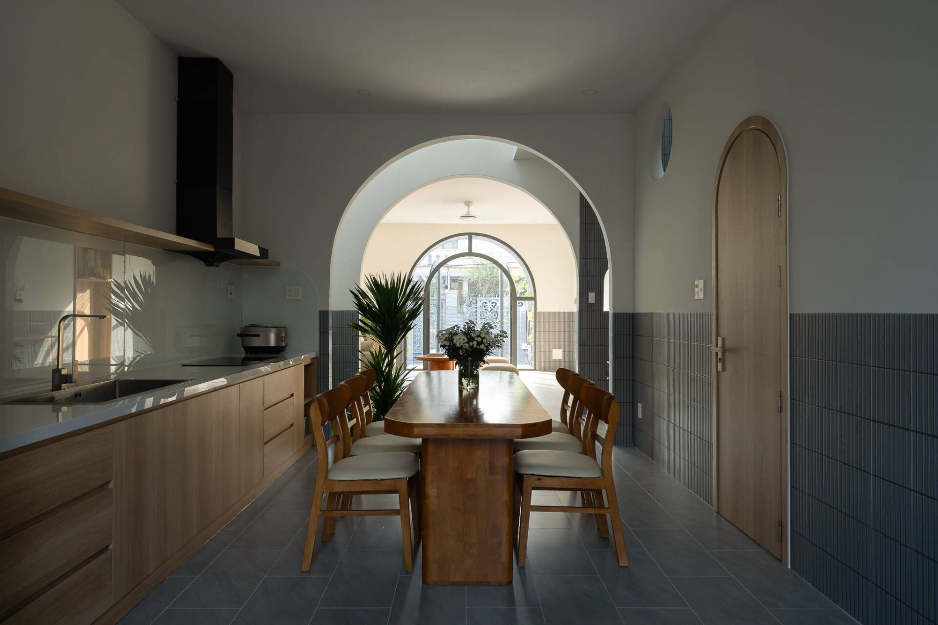 Ngôi nhà tinh giản tối đa, 70m2 đủ trải nghiệm cho gia đình nhỏ- Ảnh 4.