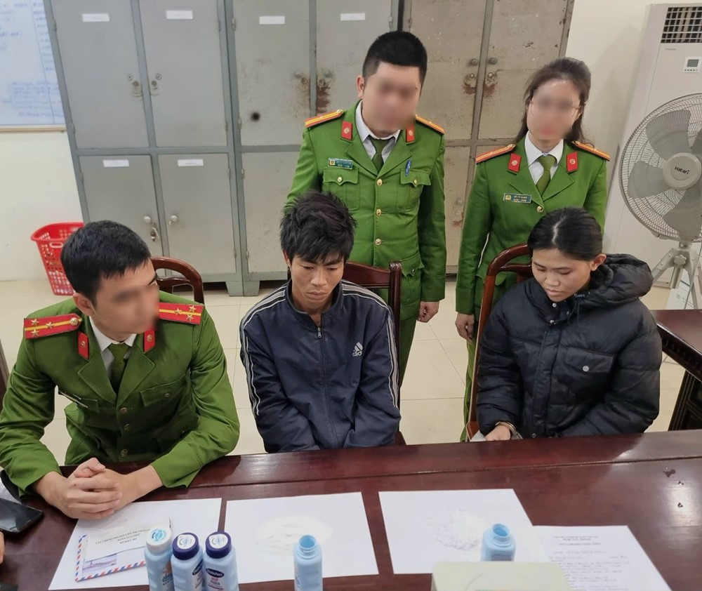 Khám xét nhà riêng, bắt khẩn cấp Nguyễn Thị Thảo sinh năm 2001