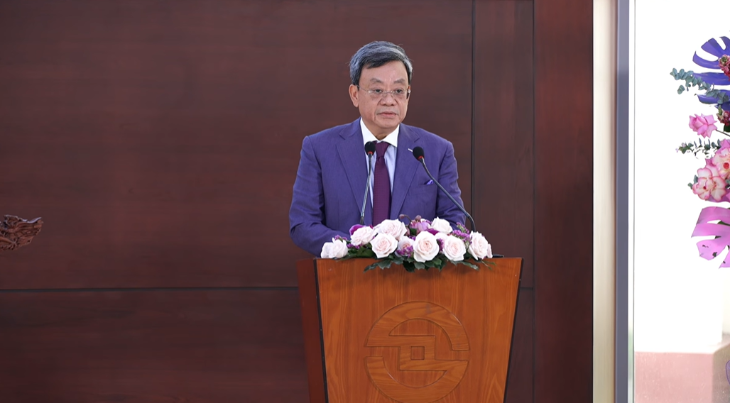 Ông Nguyễn Đăng Quang nói 'luôn tin yêu vào màu tím' ngay khi MCH chính thức chào sàn HoSE