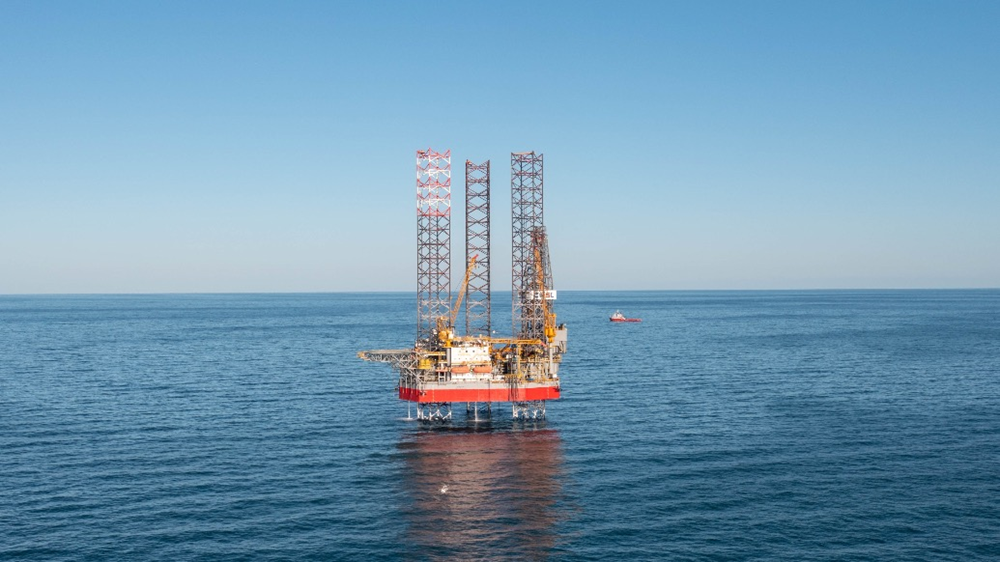 Láng giềng Việt Nam khoan sâu 1.688m, phát hiện mỏ 'vàng đen' trữ lượng hơn 100 triệu tấn dưới đáy biển