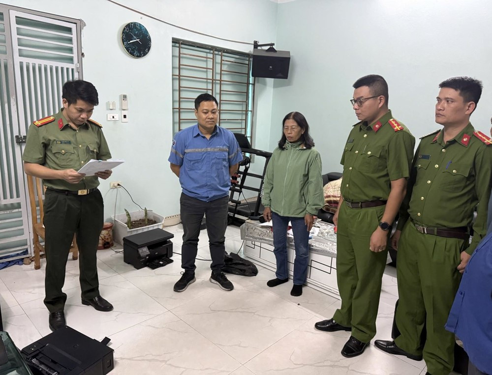 Khám xét khẩn cấp nơi ở, khởi tố Đỗ Thị Thu Hường và đồng bọn, tịch thu loạt tài liệu quan trọng