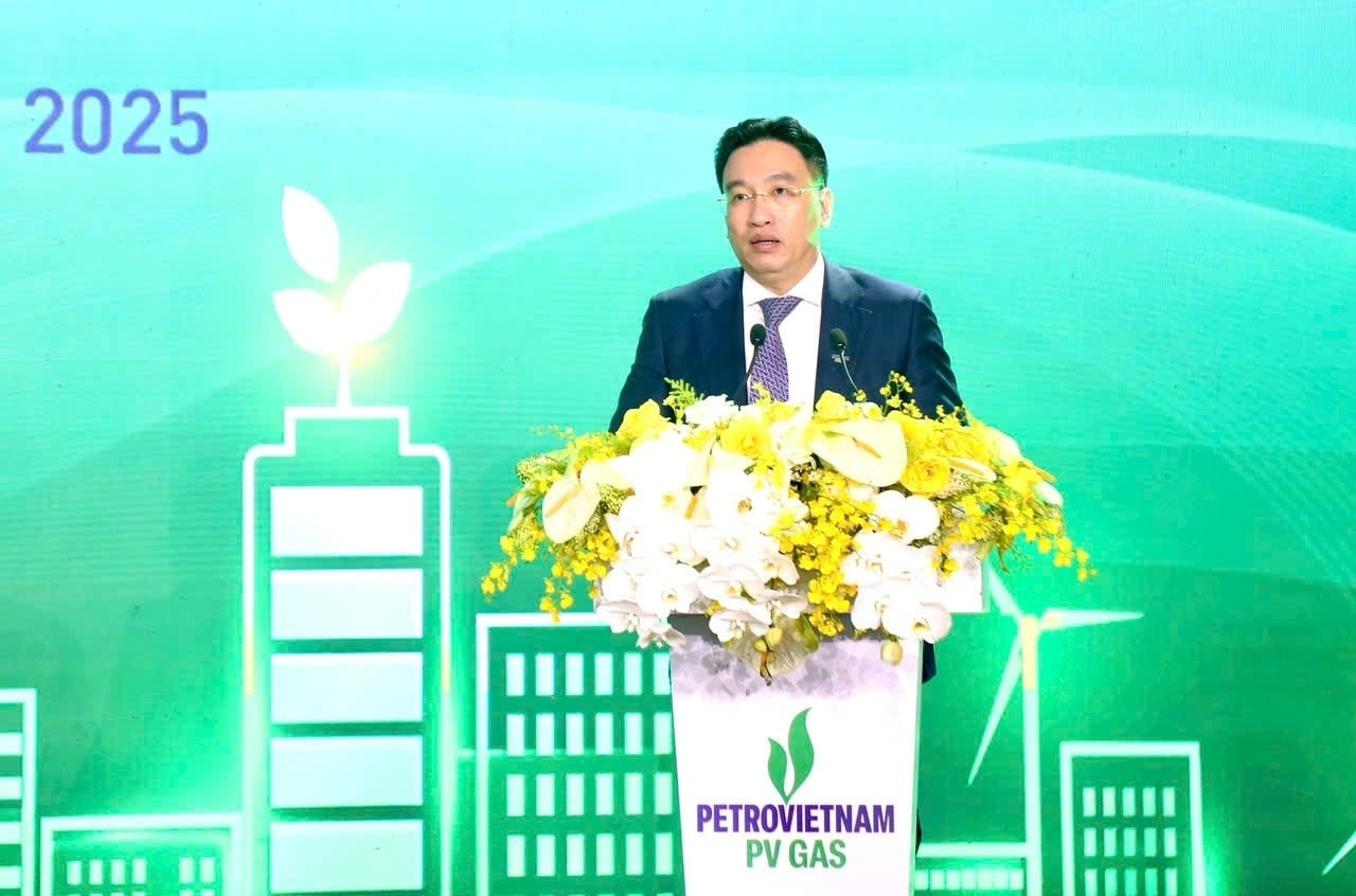 Đồng chí Nguyễn Thanh Bình – Bí thư Đảng ủy, Chủ tịch HĐQT PV GAS phát biểu đáp từ