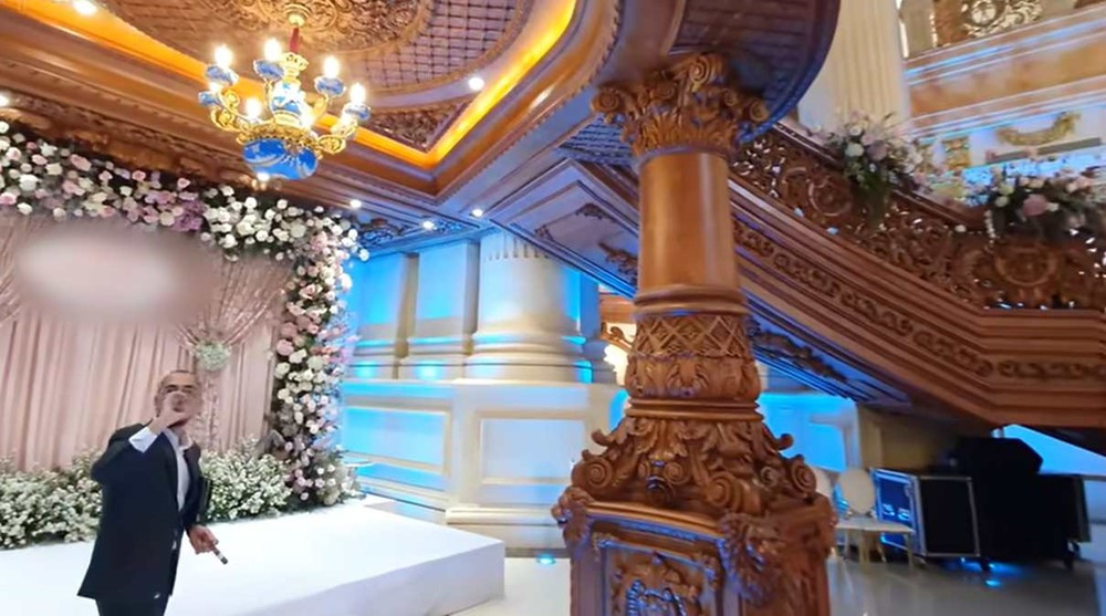 Tòa lâu đài mạ vàng 6 tầng lộng lẫy nhất Ninh Bình: Chủ nhân là đại gia xi măng nghìn tỷ, diện tích khoảng 15.000m2 - ảnh 3