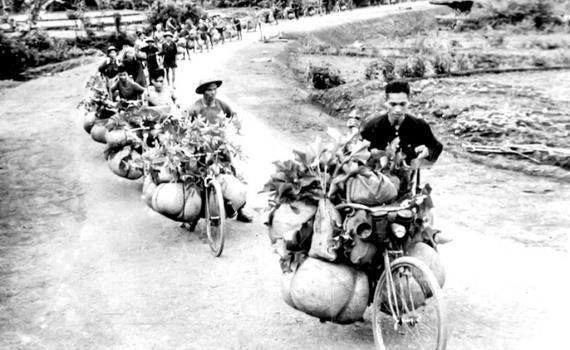 Cung đường dài 32km là chứng nhân cho chiến thắng ‘lừng lẫy năm châu, chấn động địa cầu’, nay mở ra ‘tiên cảnh’ với 125 khúc cua tay áo chữ A, chữ Z - ảnh 2