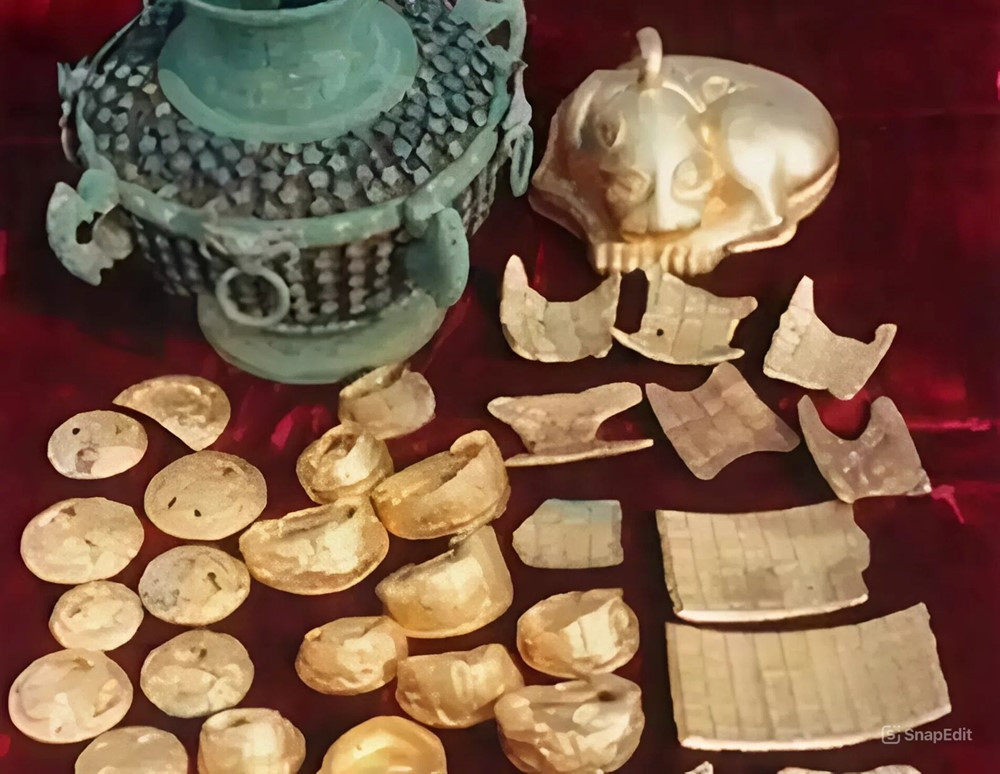 Phong tỏa khẩn cấp, niêm phong 40kg vàng do 3 người nông dân đào được dưới ruộng