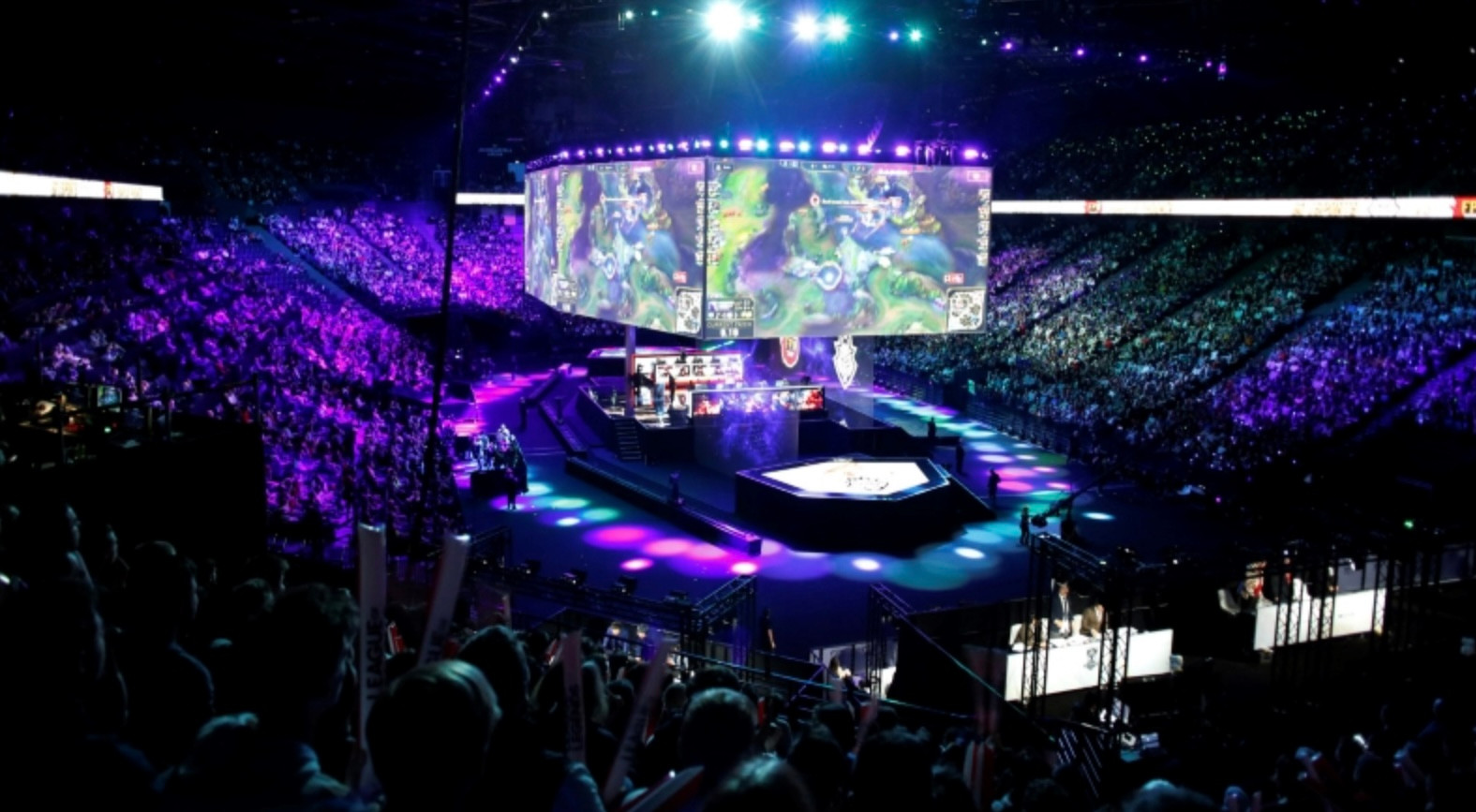 Việt Nam sẽ có siêu đấu trường eSport, quy mô 10.000 chỗ ngồi, tọa lạc tại khu đô thị thể thao đẳng cấp quốc tế- Ảnh 2.