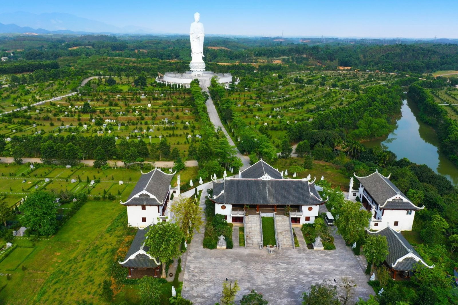 Sắp hình thành công viên nghĩa trang hơn 100ha, chỉ cách Hà Nội 40km- Ảnh 1. Sắp hình thành công viên nghĩa trang hơn 100ha, chỉ cách Hà Nội 40km- Ảnh 1.
