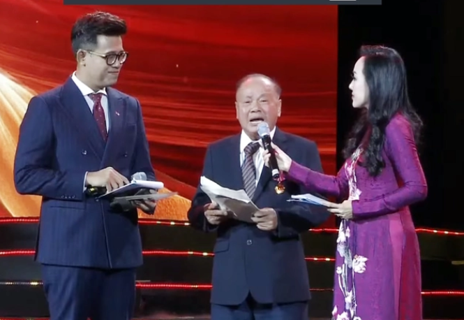 'Kỹ sư của nông dân' được trao tặng danh hiệu Anh hùng Lao động: 90 tuổi vẫn sáng chế, trực tiếp điều hành doanh nghiệp - ảnh 1