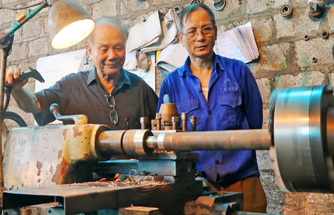 'Kỹ sư của nông dân' được trao tặng danh hiệu Anh hùng Lao động: 90 tuổi vẫn sáng chế, trực tiếp điều hành doanh nghiệp - ảnh 2