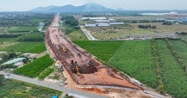 Tuyến cao tốc gần 18.000 tỷ kết nối 2 tỉnh thành giàu nhất Việt Nam vừa nhận chỉ đạo mới