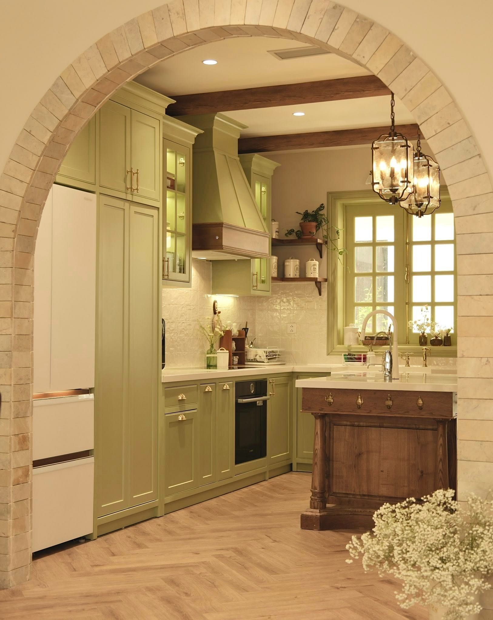 Căn bếp cottagecore đậm chất châu Âu giữa đời sống hiện đại- Ảnh 1.