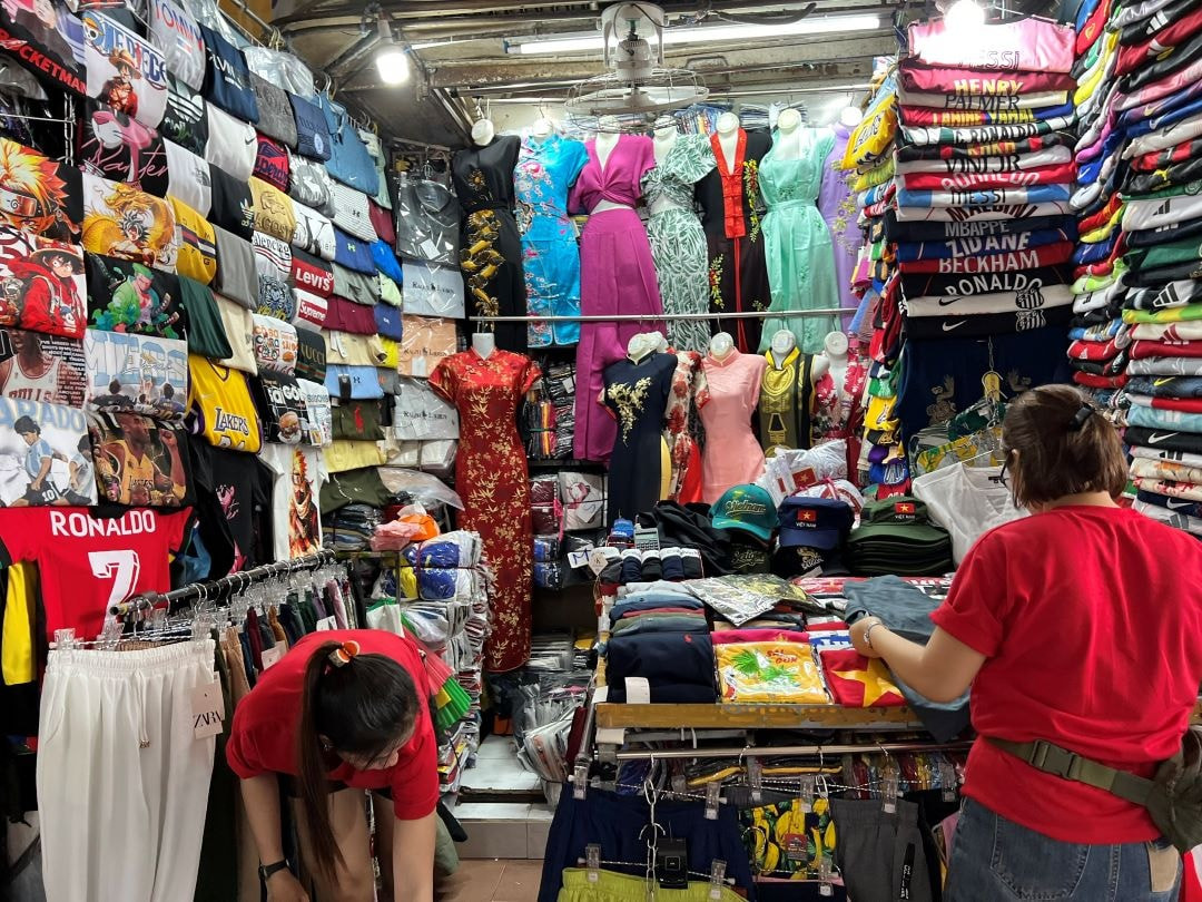 Sát 'giờ G' bỏ thuế khoán, tiểu thương thấp thỏm bước vào kỳ kê khai thuế đầu tiên