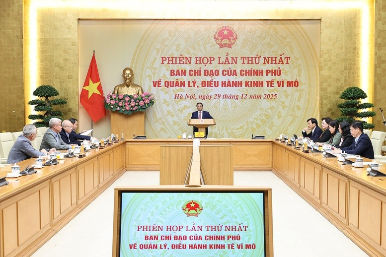 Thủ tướng yêu cầu đẩy nhanh hình thành trung tâm giao dịch bất động sản, đưa thị trường minh bạch, phát triển bền vững- Ảnh 1.