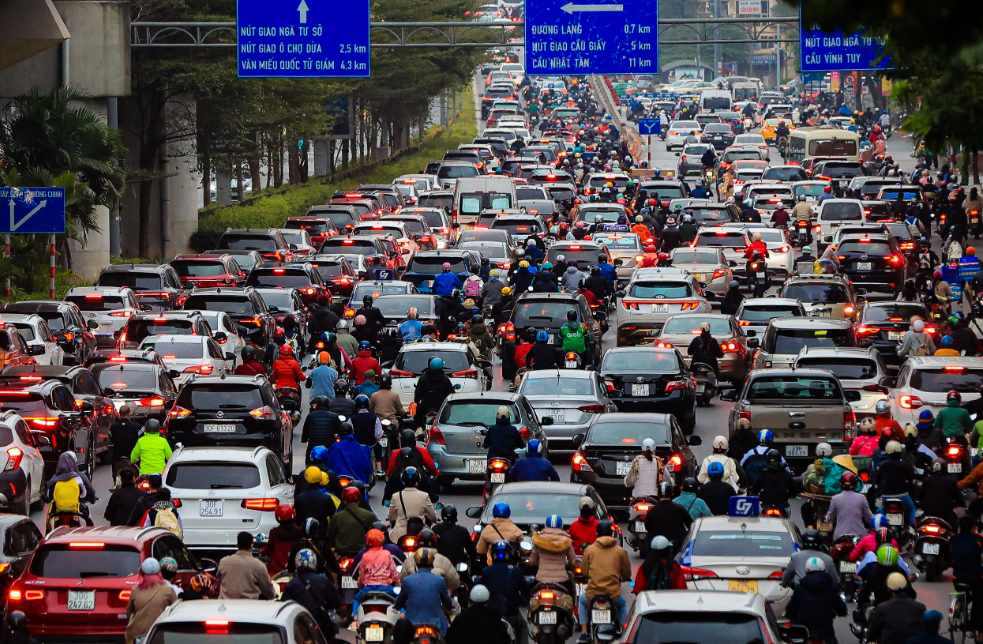 Dịp Tết tại Hà Nội, đi đường nào để tránh ùn tắc?