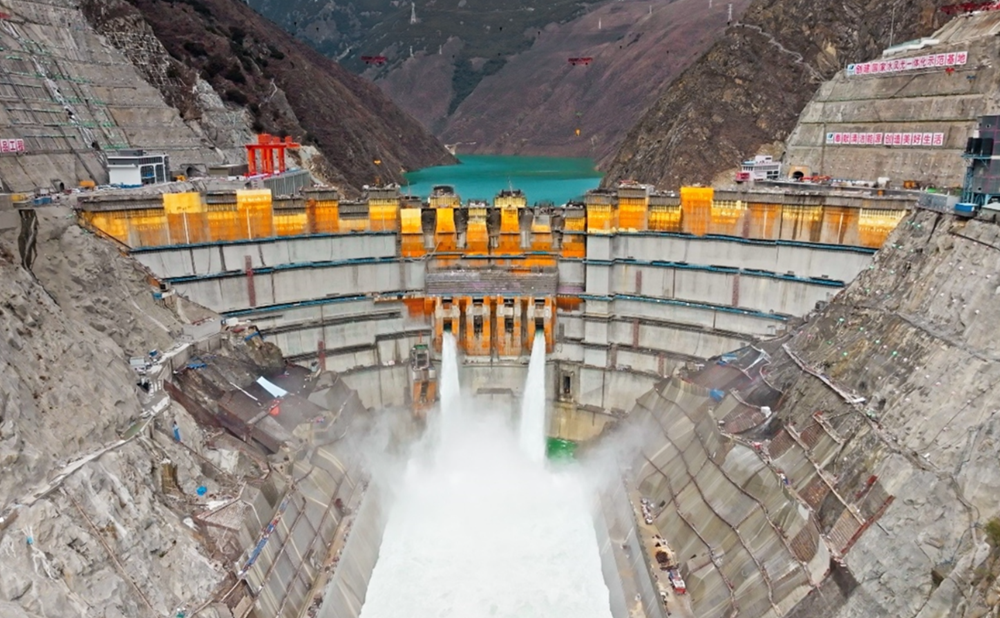 Láng giềng Việt Nam vận hành nhà máy thủy điện đập vòm ở độ cao lớn nhất nước: Thuộc chuỗi 13 dự án dọc một đoạn sông, chính thức hoạt động sau hơn 20 năm