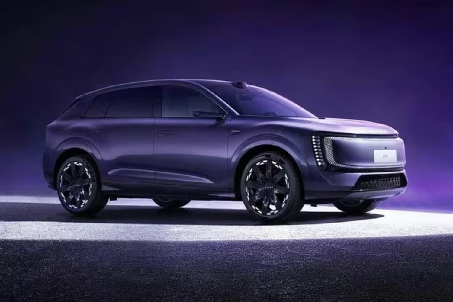 Quân bài tẩy mang tên E7X của Audi chuẩn bị ra mắt thị trường tỷ dân, tham vọng thâu tóm thị phần phân khúc SUV điện hạng sang